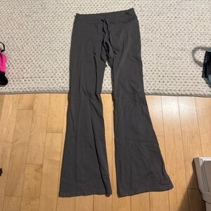 Low rise grey brandy Melville sweatpants - new with tags final sale